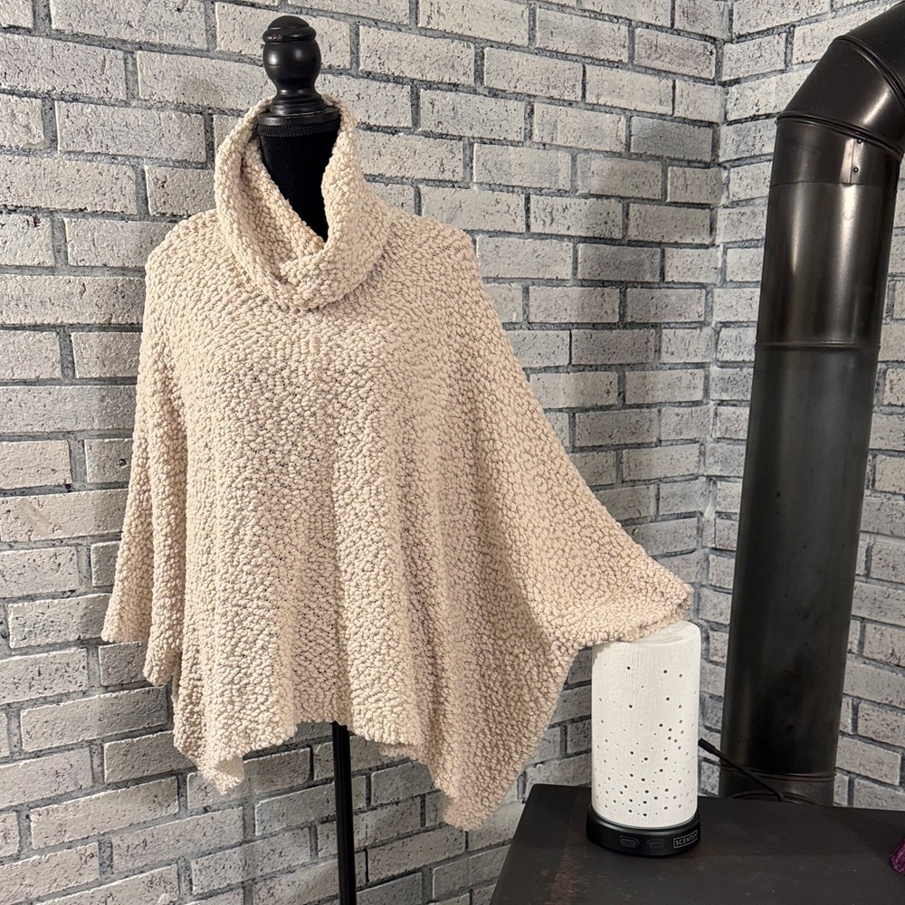 🎁 Hippie Rose Cream Textured Poncho “Cozy Chic” 🎁